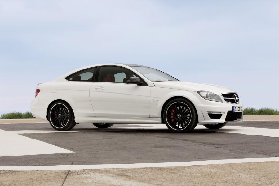  Mercedes-Benz C63 AMG Coupe 2012 года  (фото 91 из 113)